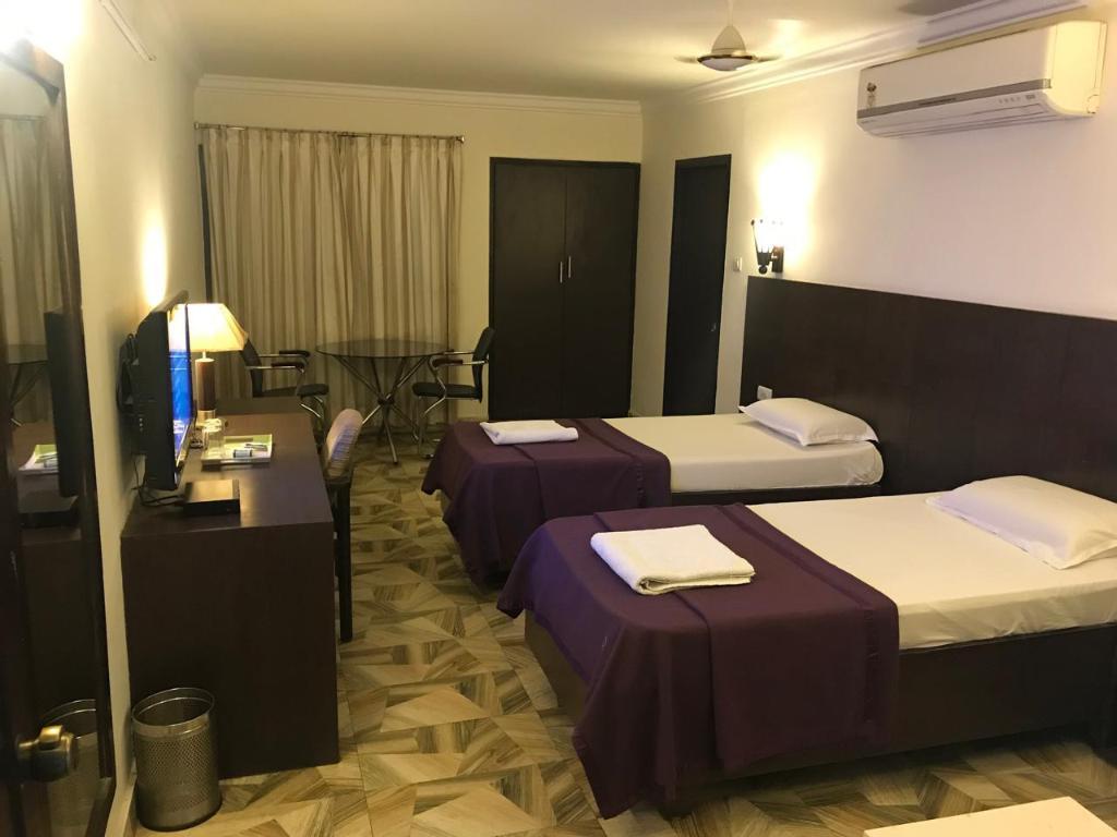 Hotel Aditya Palace 29/47