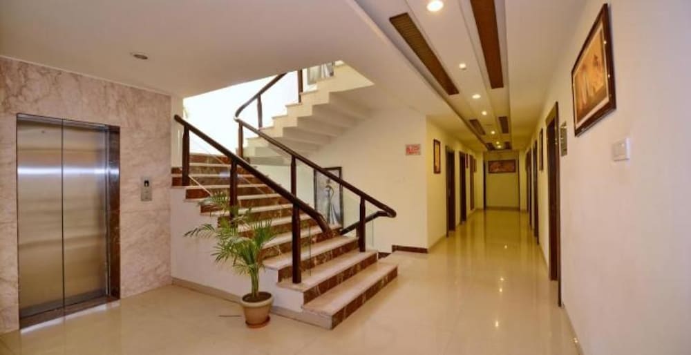 HOTEL SHIV VILAS 10/25