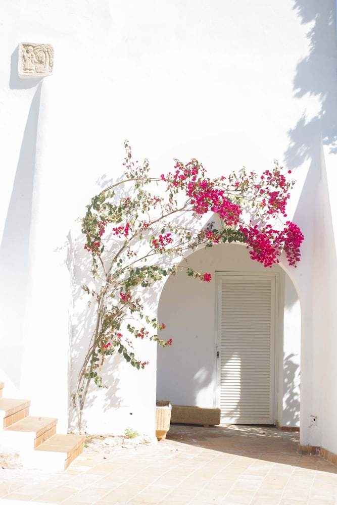 GAVIMAR ARIEL CHICO HOTEL AND APARTMENTS 23/33