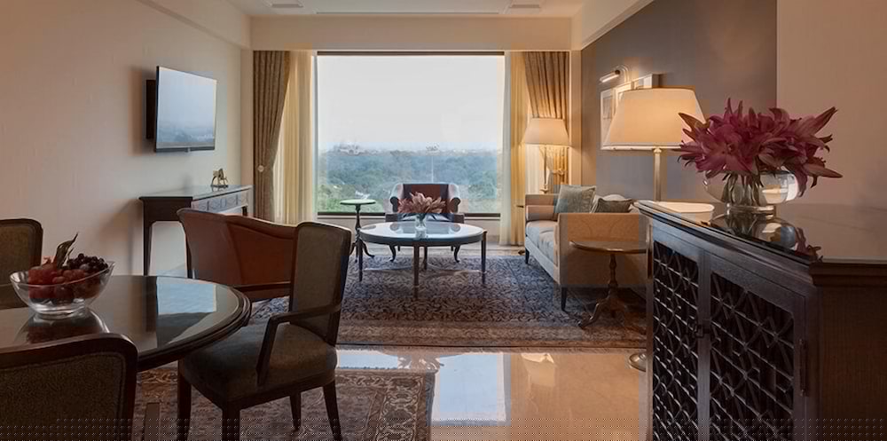 The Oberoi New Delhi 29/55