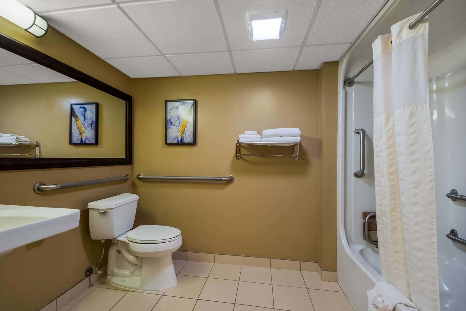 Best Western Philadelphia South - West Deptford Inn 18/19
