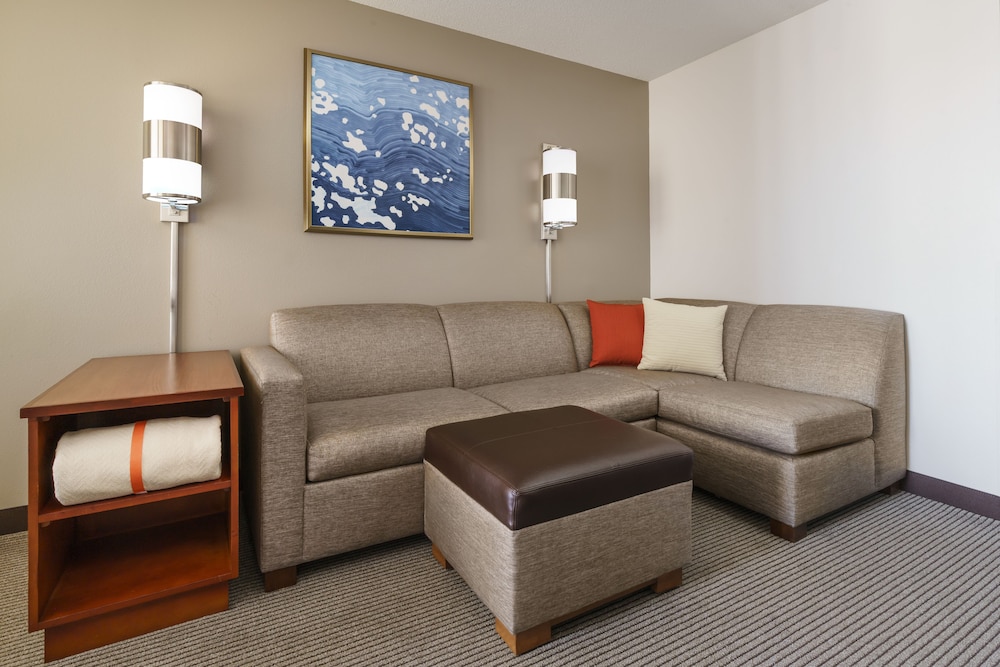Hyatt Place Fort Lauderdale Airport - South & Cruise Port 19/44