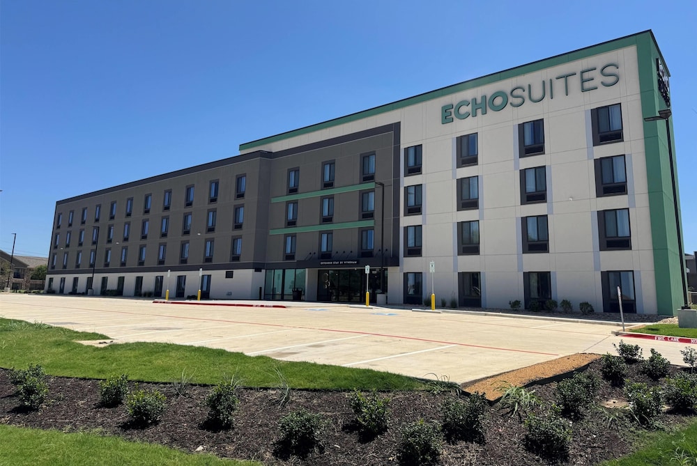 ECHO Suites Extended Stay by Wyndham Fort Worth Alliance 6/59