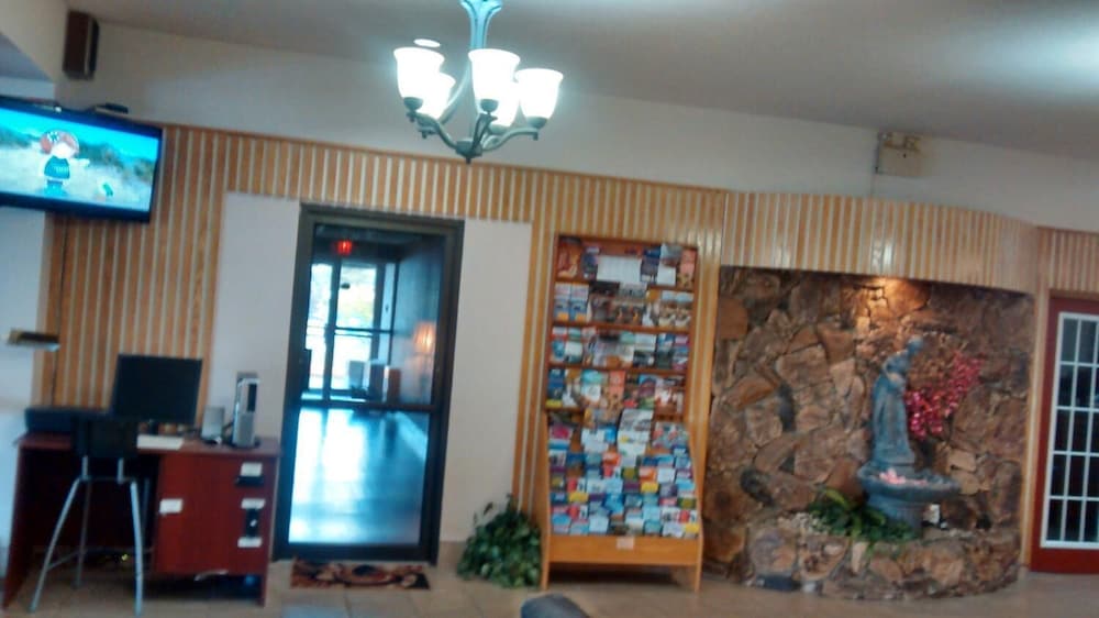 Motel6 Cornwall, On 6/57