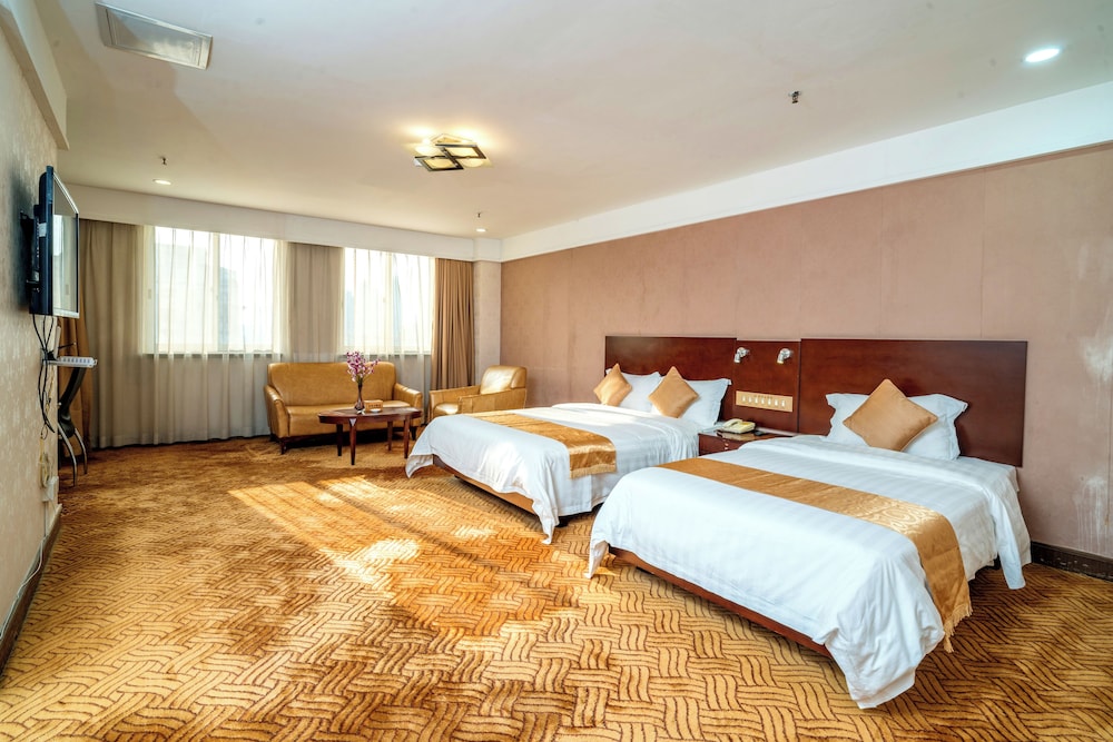 Xinhua Hotel 23/63
