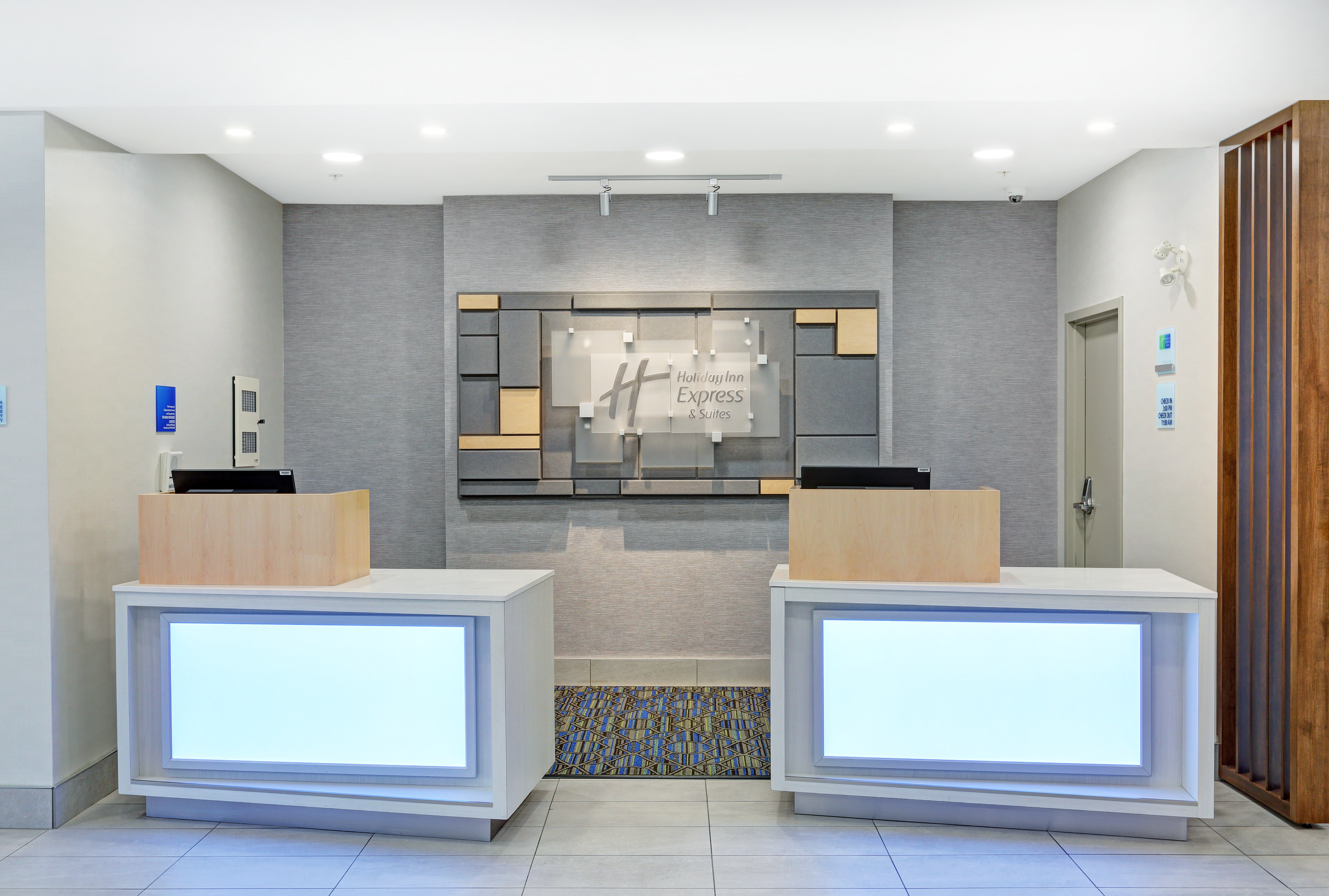 Holiday Inn Express Hotel Suites Woodstock South 8/67