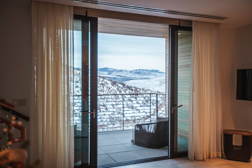The Lodge at Blue Sky Auberge Resorts Collection 31/67