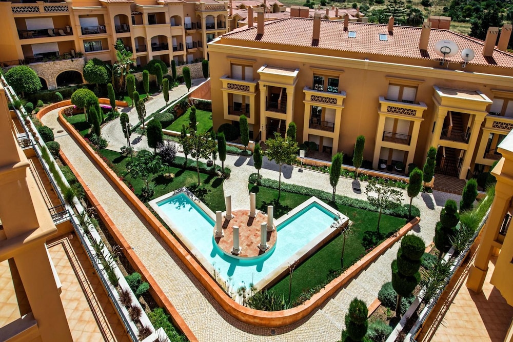 Baia da Luz Resort 7/72