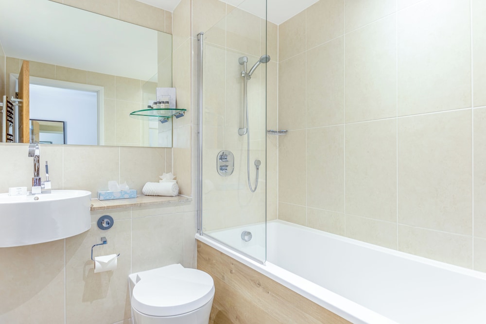 Captains Club Hotel & Spa 52/57