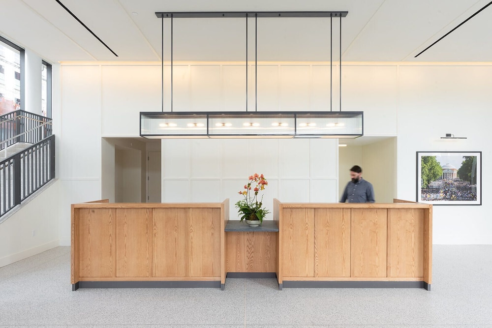 Virginia Guesthouse Hotel and Conference Center 6/50