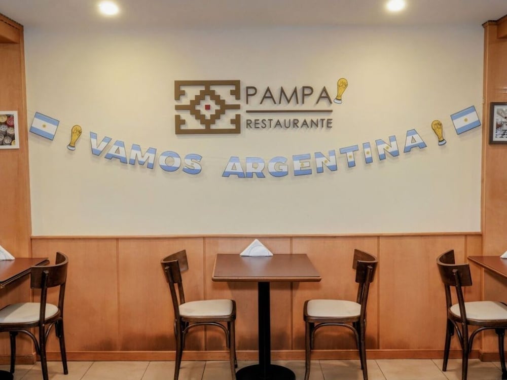 Marcopolo Suites Calafate 36/49