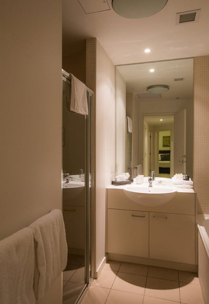 Accent Accommodation at Docklands Melbourne 50/50