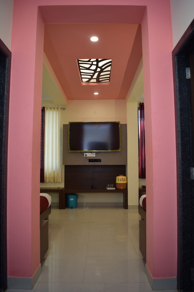 Hotel Shree Pratham Milan 22/28