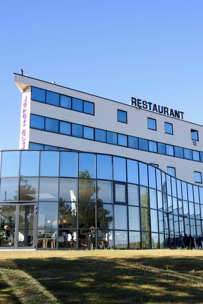 Mercure Poitiers Site du Futuroscope Hotel 2/76