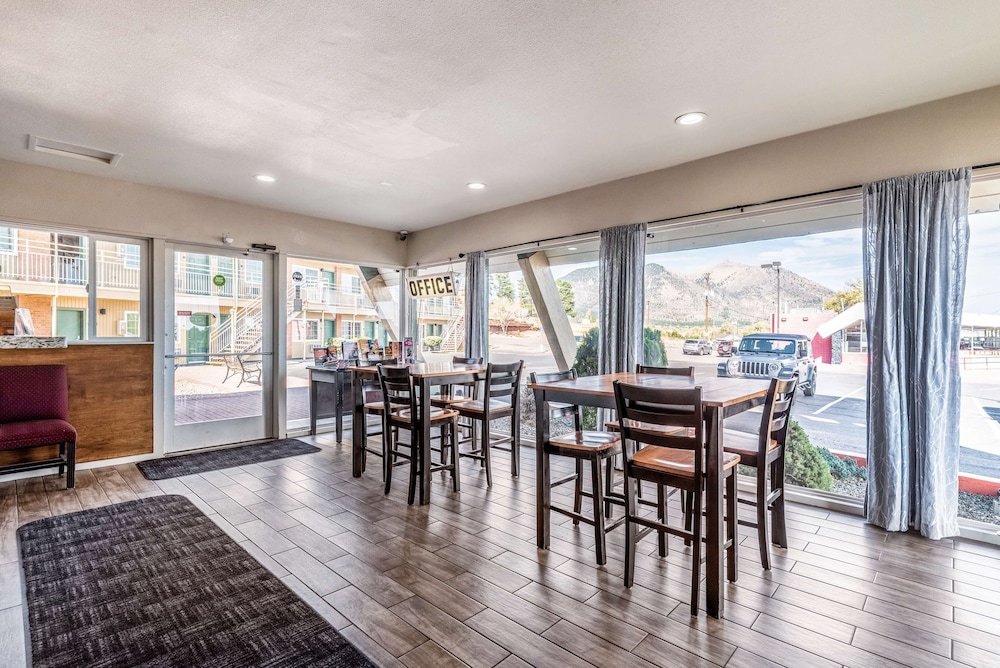 Americas Best Value Inn Suites Flagstaff 22/27