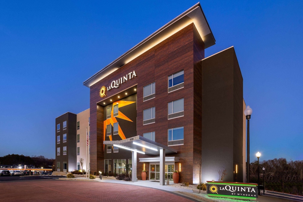 La Quinta Inn & Suites by Wyndham Locust Grove 4/55
