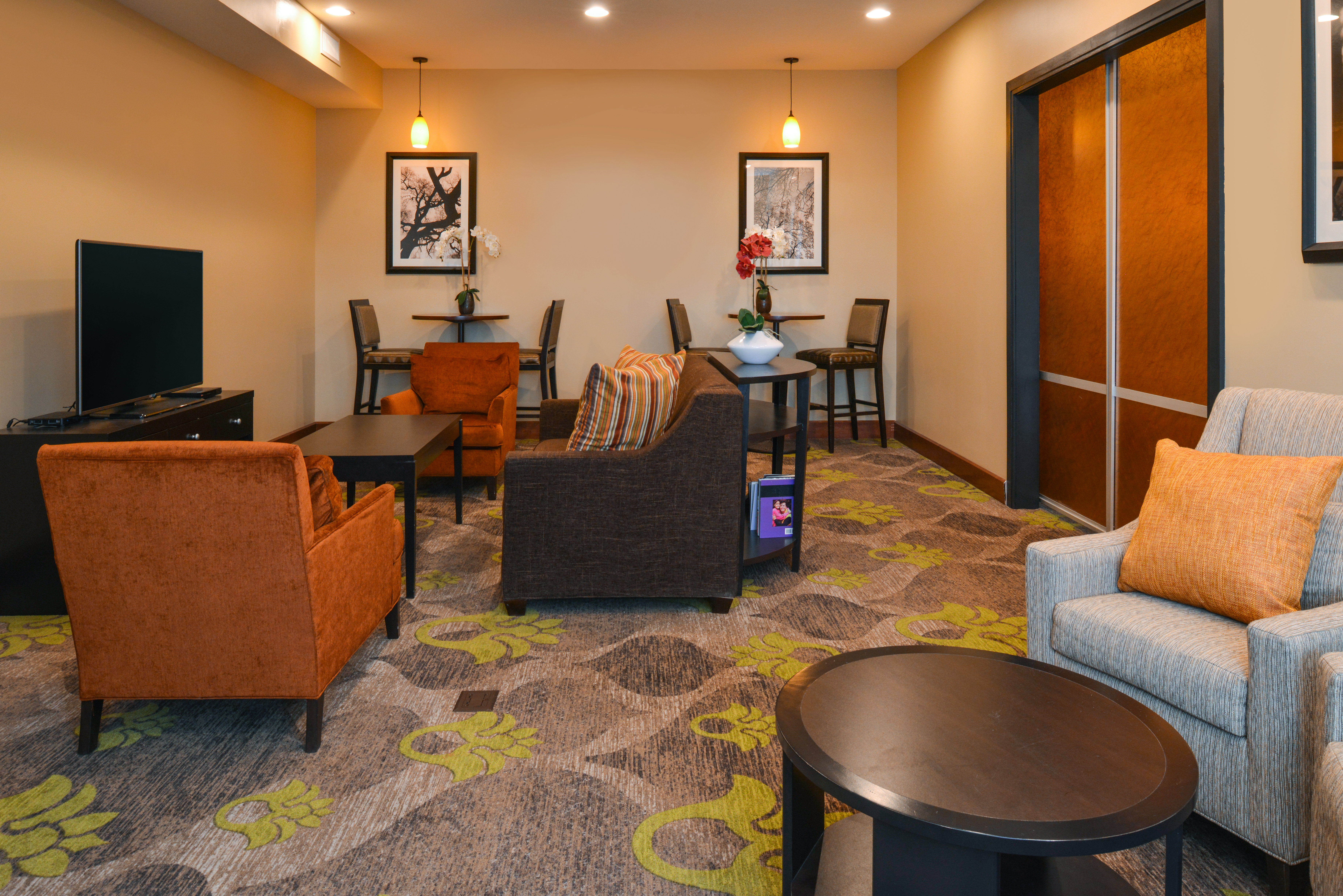 Staybridge Suites Merrillville 21/51