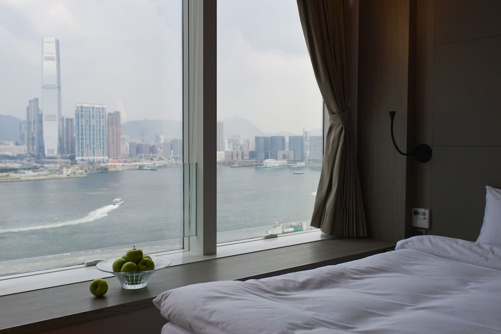 CM+ Hotels and Serviced Apartments 11/44