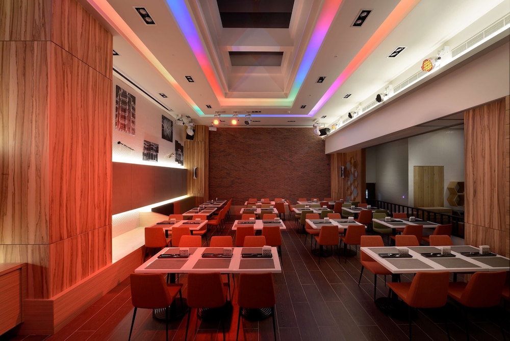 Golden Tulip Glory Fine Hotel 52/60