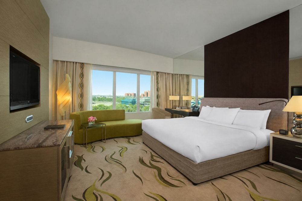 MILLENNIUM AL RAWDAH HOTEL (EX. MILLENNIUM CAPITAL GATE ABU DHABI) 11/70