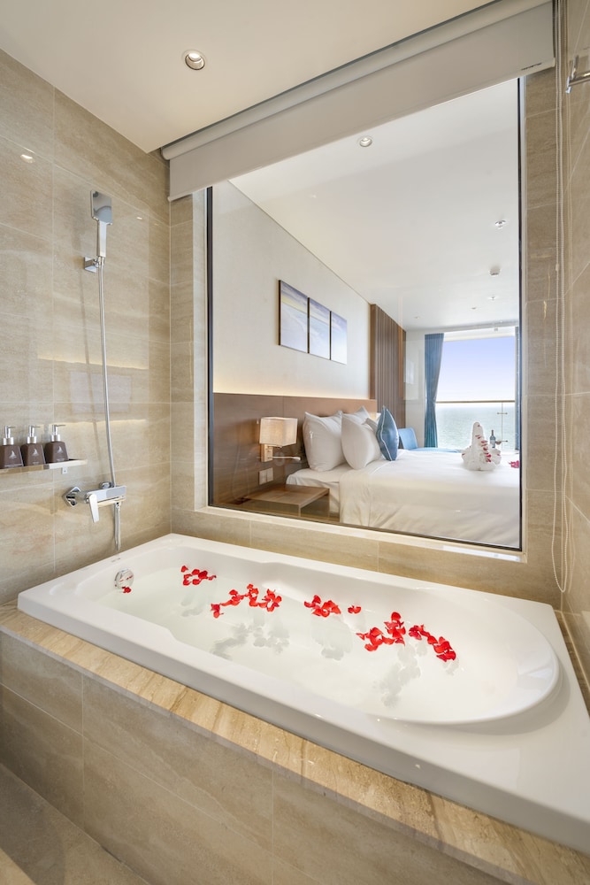 Canvas Hotel 56/58