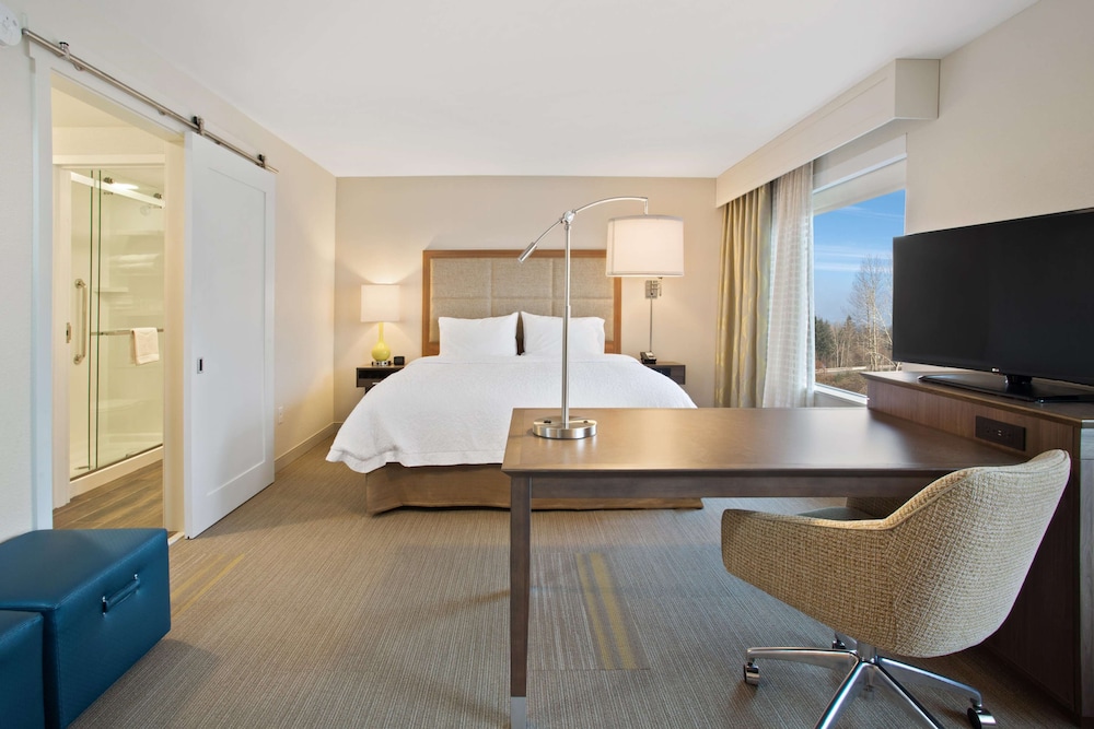 Hampton Inn & Suites-Seattle Woodinville WA 38/51