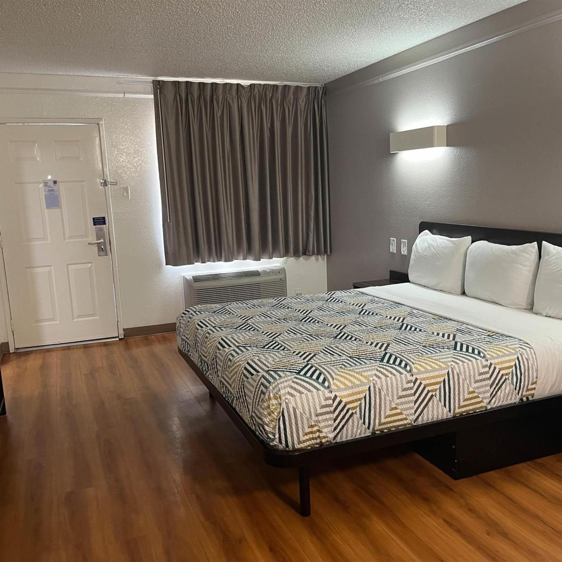 Studio6 Studio6 Suites Euless, TX – DFW West 19/48