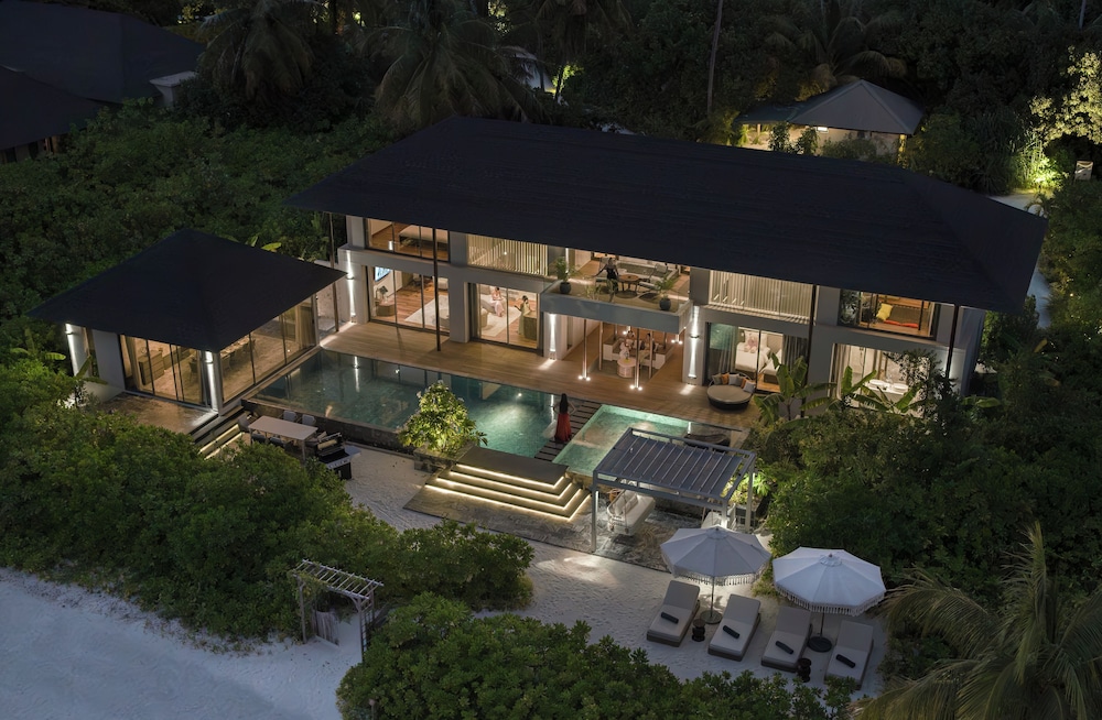Madifushi Private Island Maldives 4/69