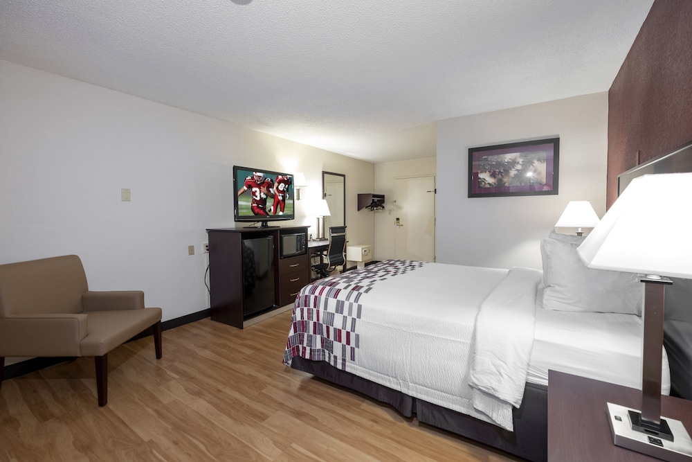 Red Roof Inn Warrenton 18/37
