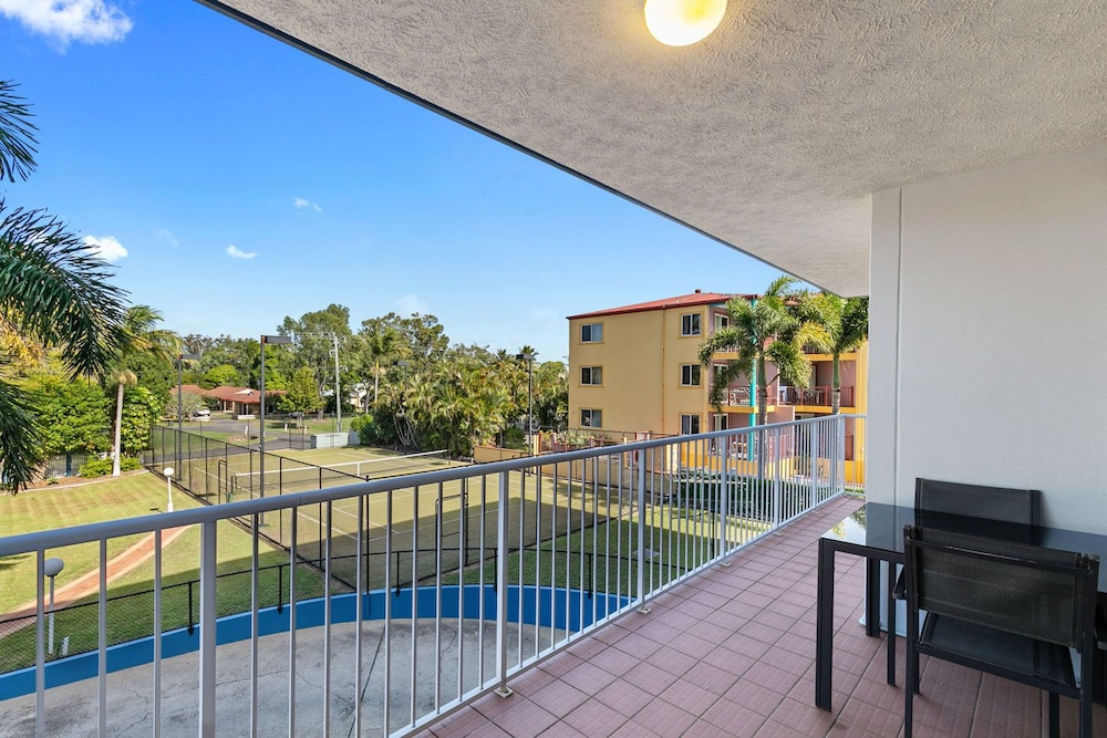 WHITE CREST LUXURY APARTMENTS 16/50