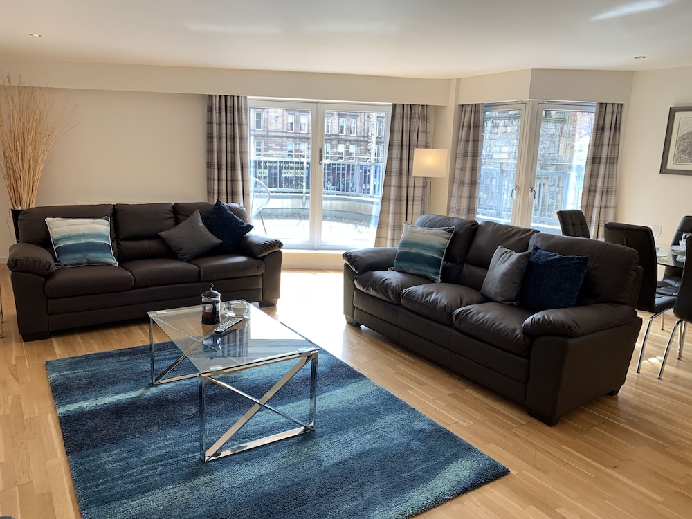 Tolbooth Apartments 31/49
