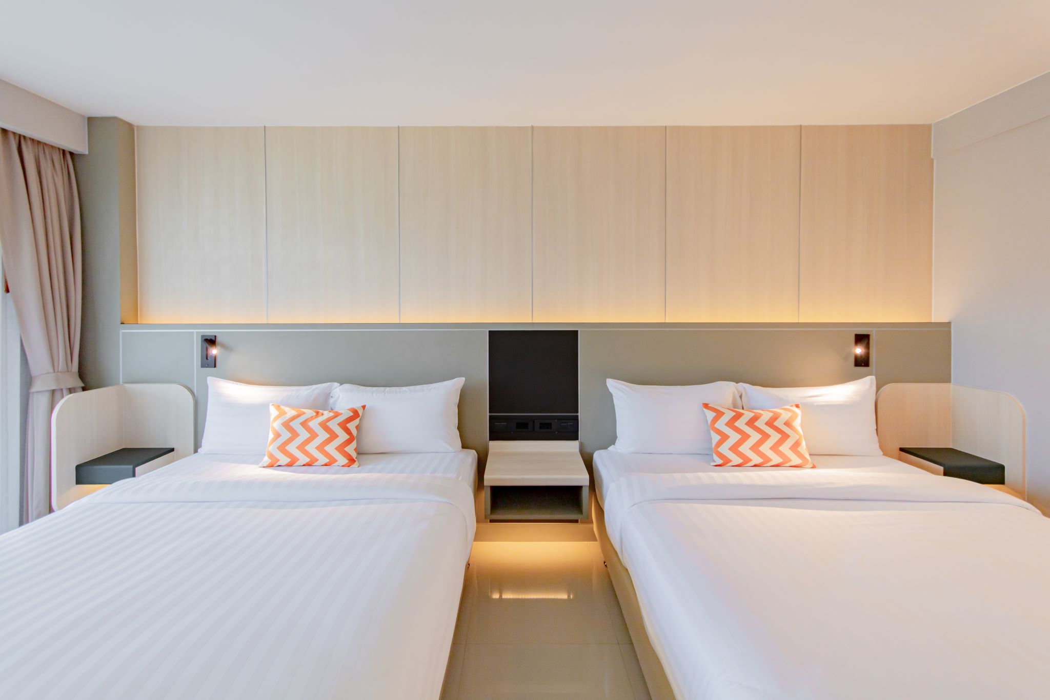 Deluxe, Twin Beds, Montain View