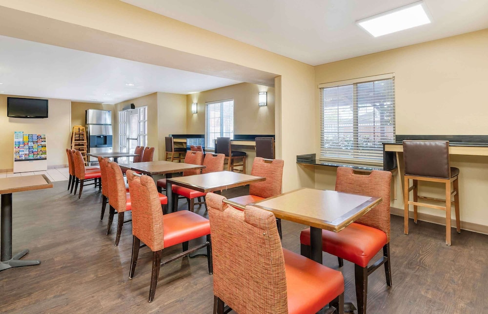 Esd Extended Stay Deluxe Lake Buena Vista 40/51