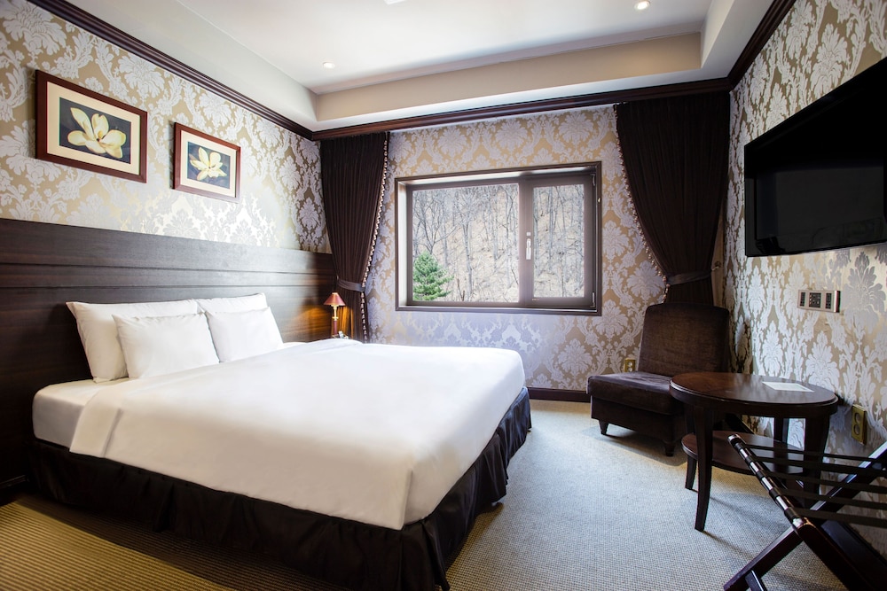 Kensington Hotel Seorak 36/77