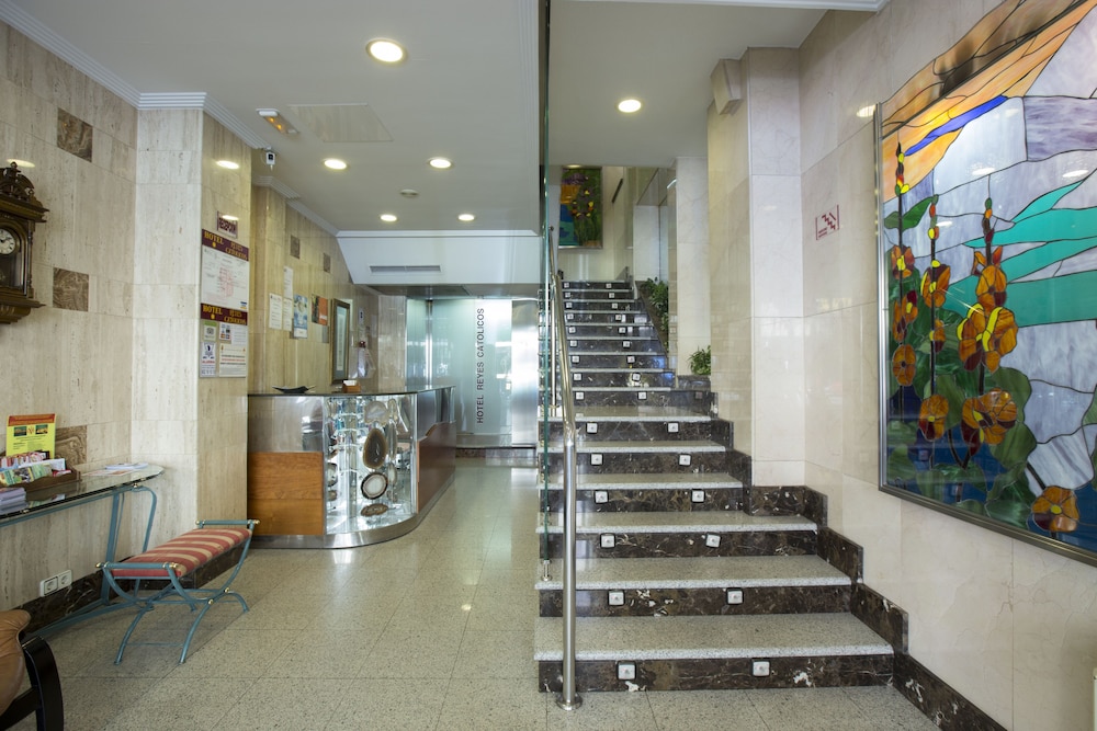 Hotel Reyes Catolicos 27/39