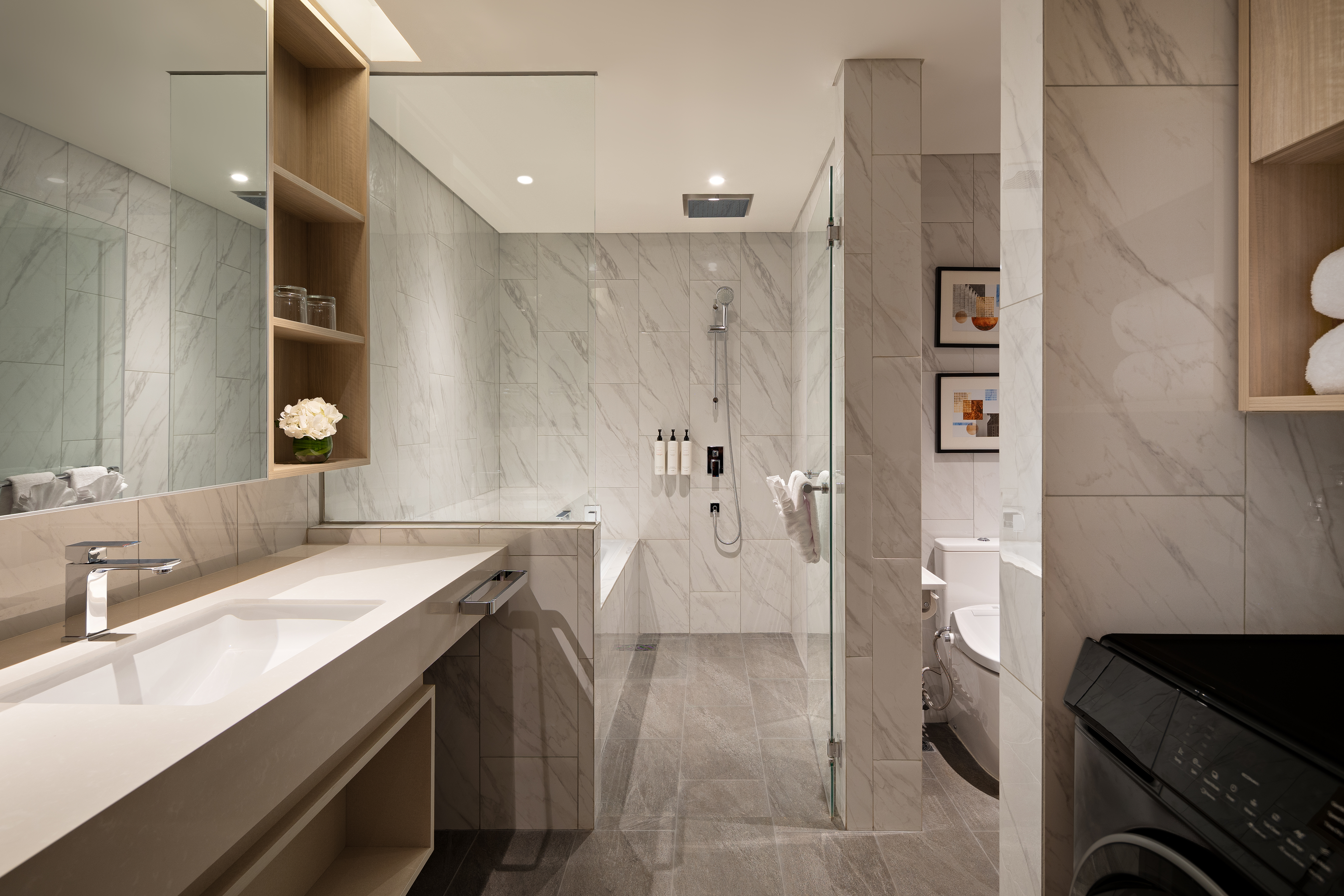 Signature, Swiss, Studio, Twin Beds، Swissotel Living Jakarta Mega Kuningan 2/3