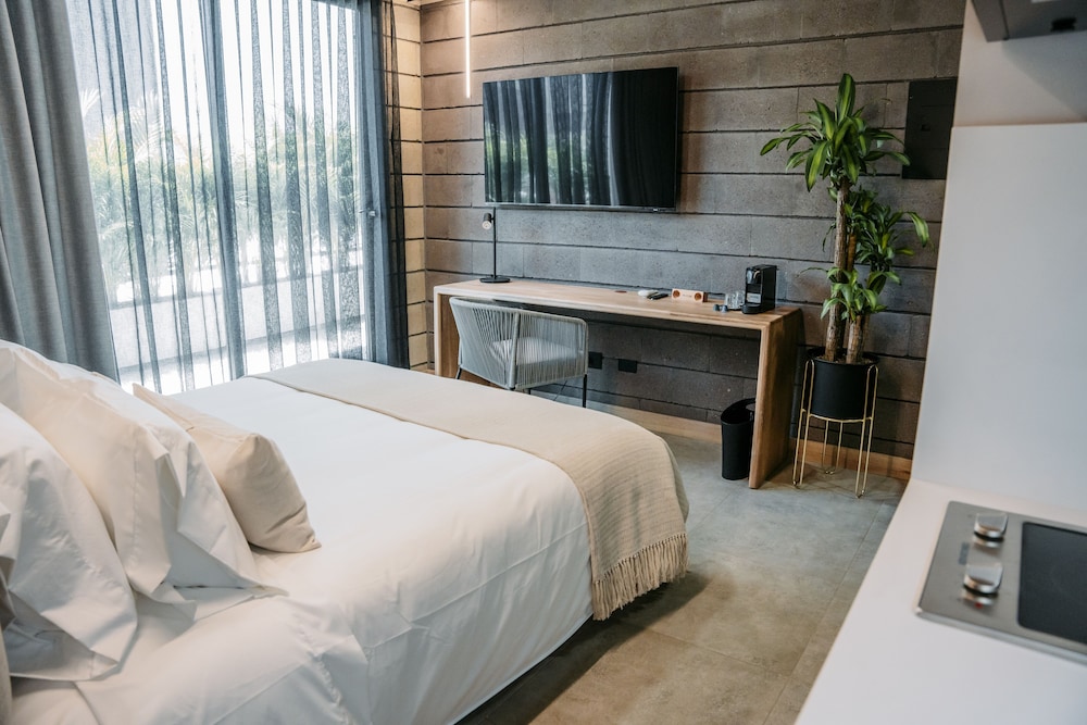 COMFORT, DOUBLE BED