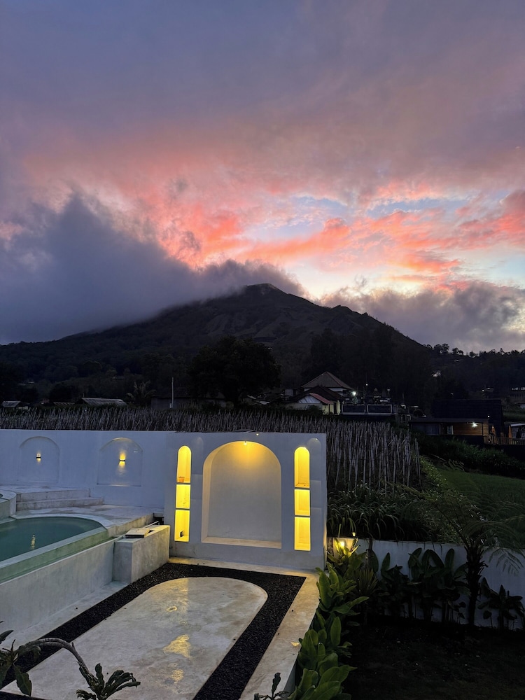 Volcano Side Bali by ZUZU 70/73