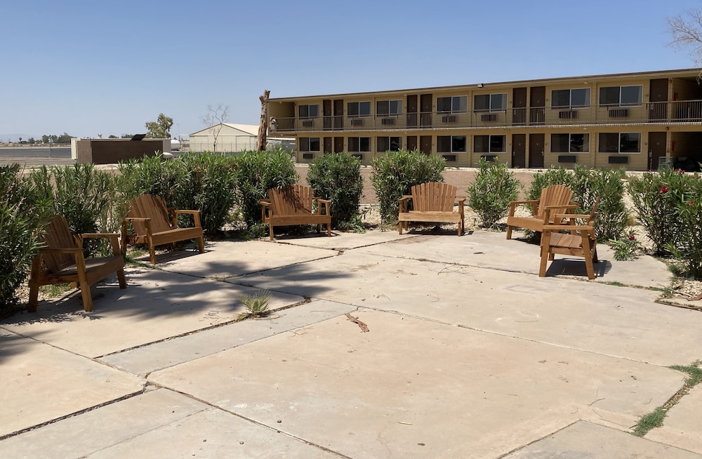 Travelodge by Wyndham Imperial/El Centro 42/48