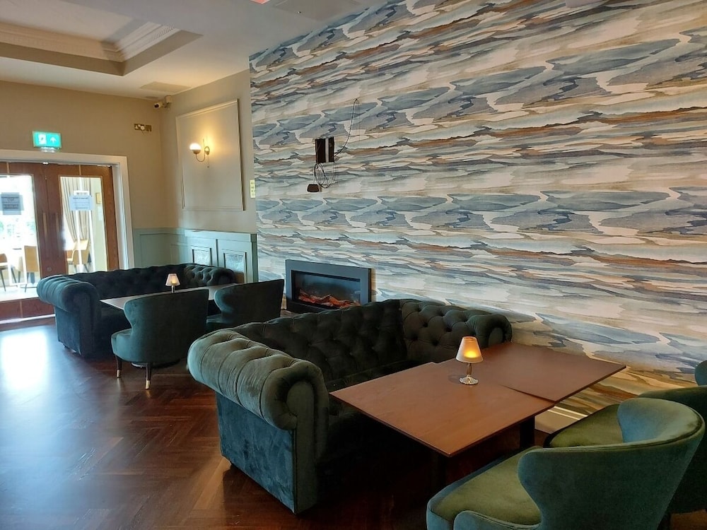 Menlo Park Hotel 44/64