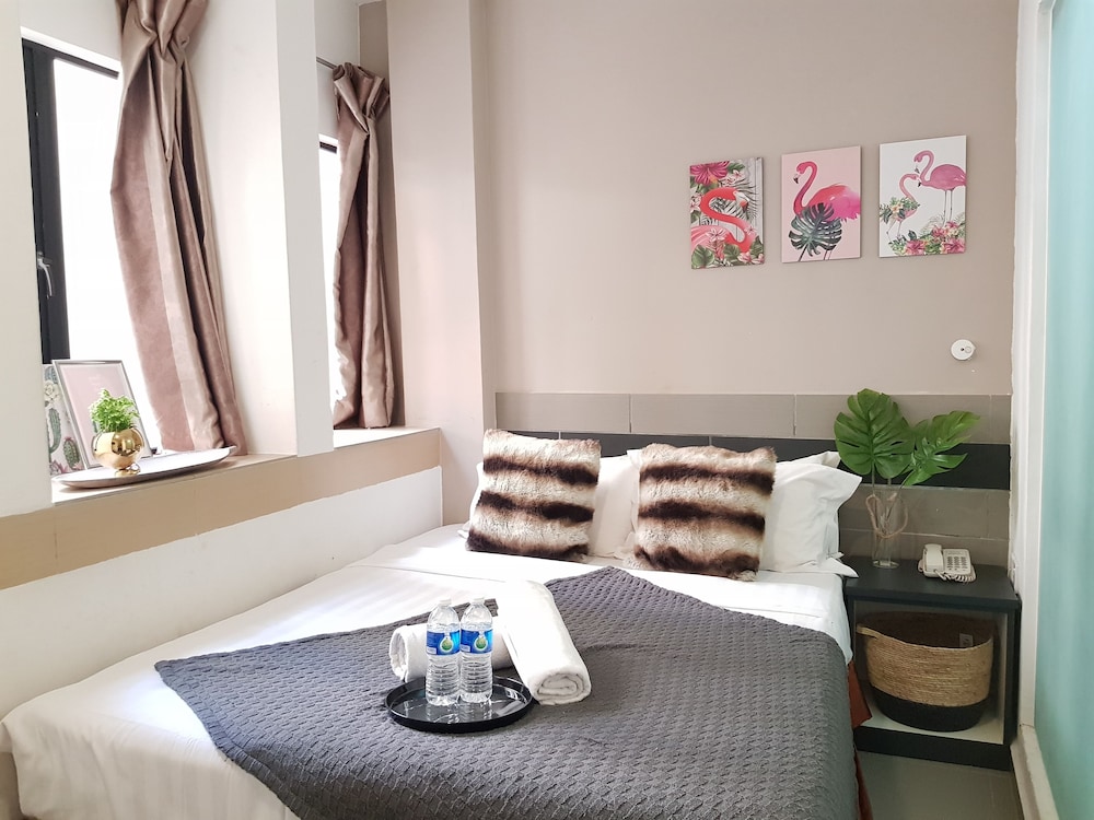 Leo Leisure Hotel at Central Market 46/54