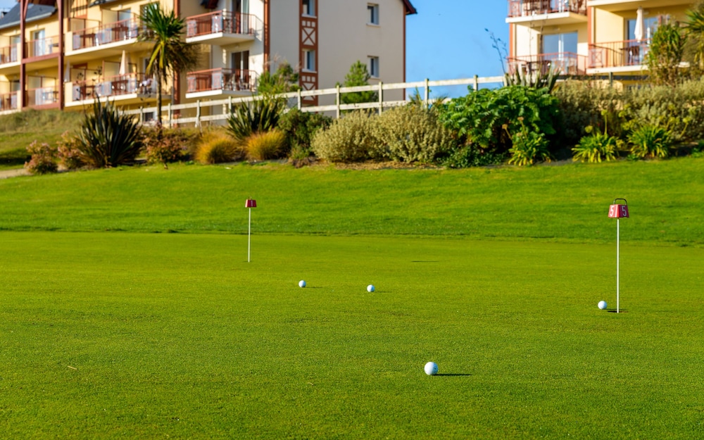 Lagrange Vacances Cap Green 24/29