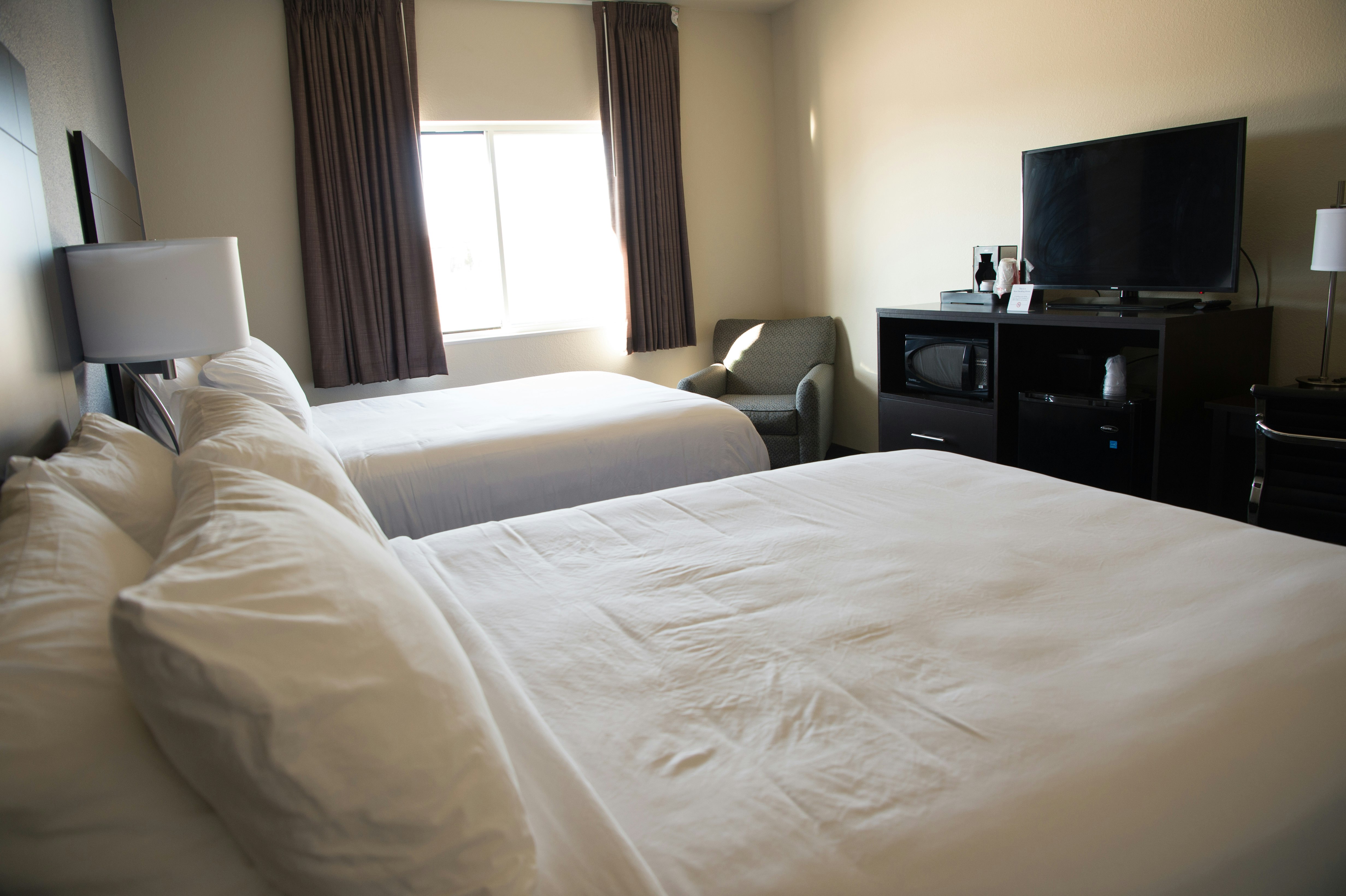Cobblestone Inn & Suites - Forest City 7/33