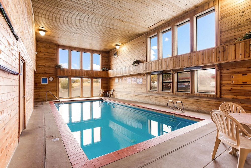 Quality Inn Airport Boise ID 30/50