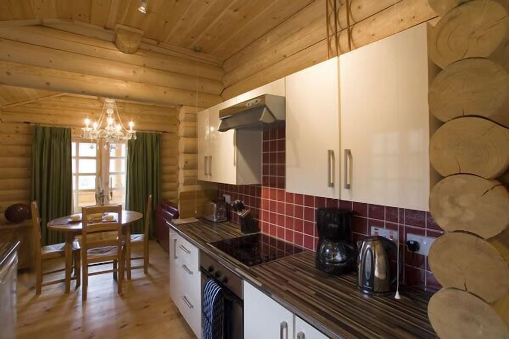 Bcc Loch Ness Log Cabins 46/46