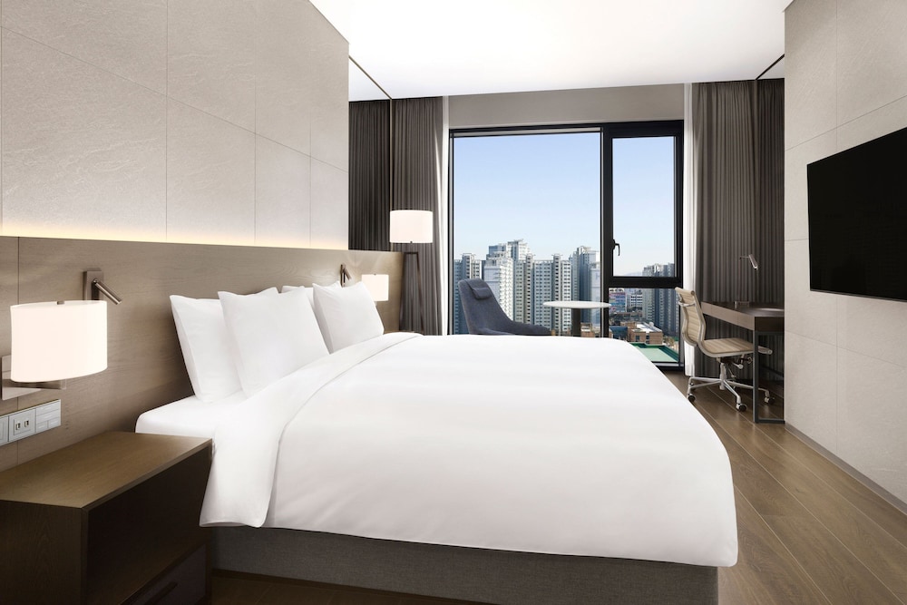 Four Points by Sheraton Suwon 14/49