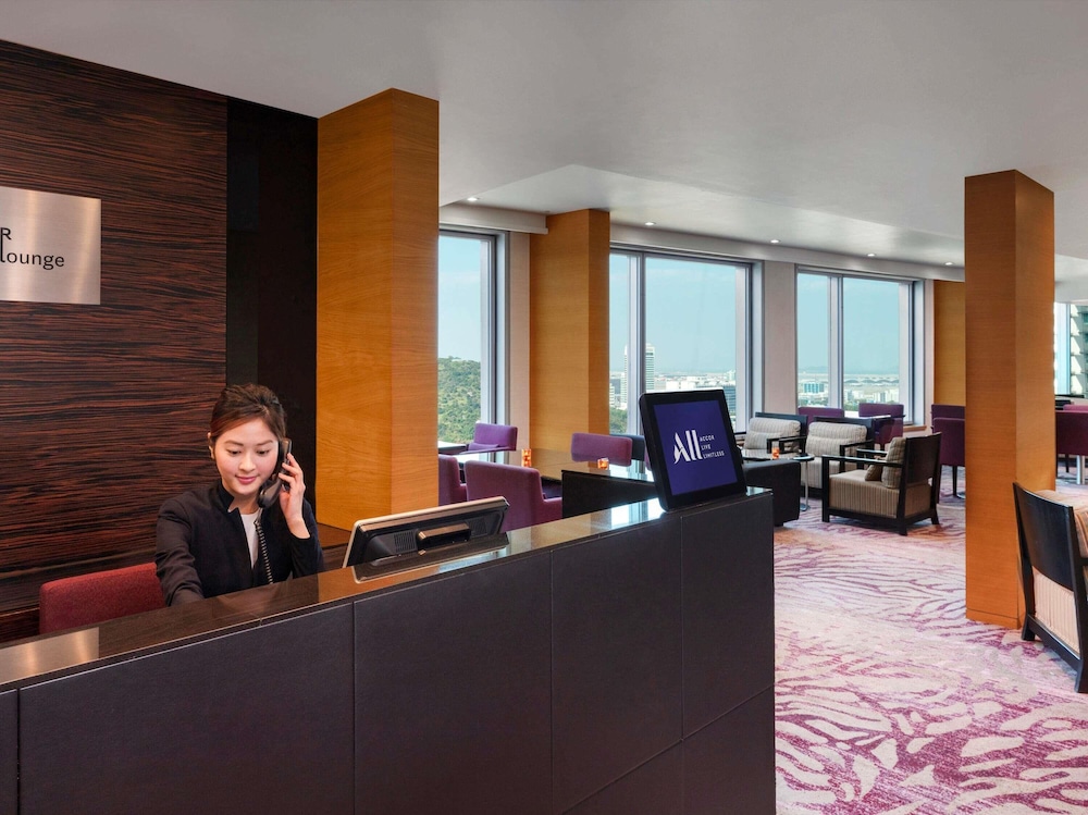 Novotel Citygate Hotel Hong Kong 12/62