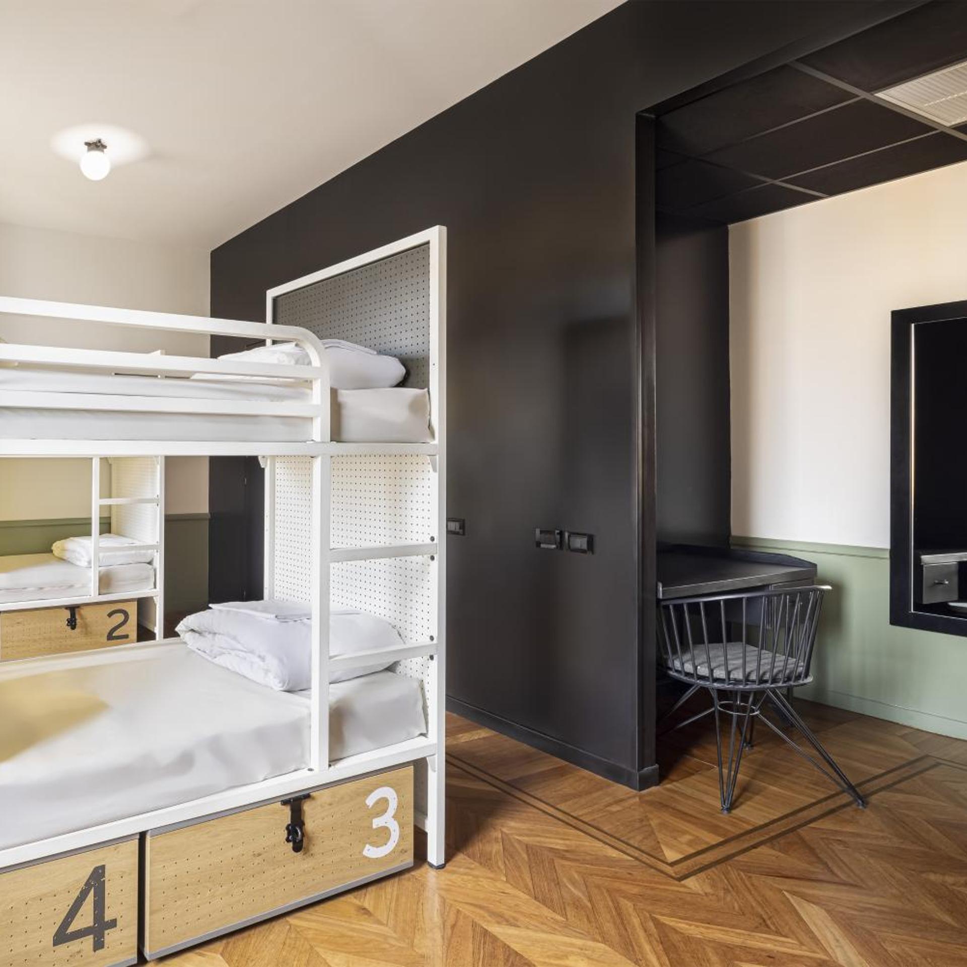 سكن مشترك بأربعة أسرّة للنساء، Generator Hostel Rome 5/10