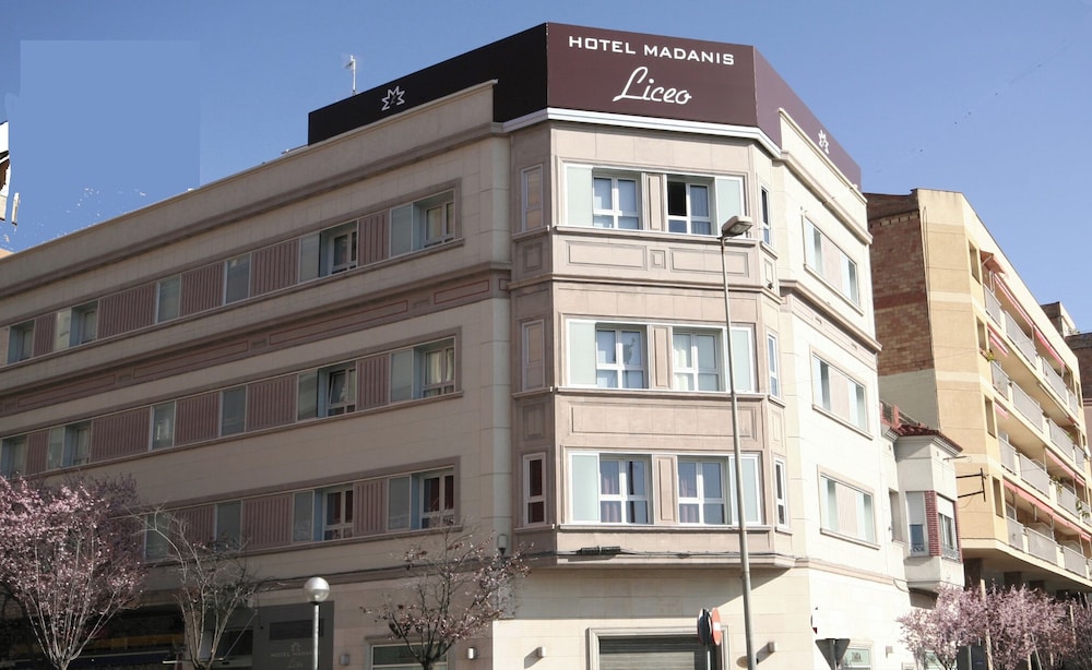 Hotel Madanis Liceo 4/50