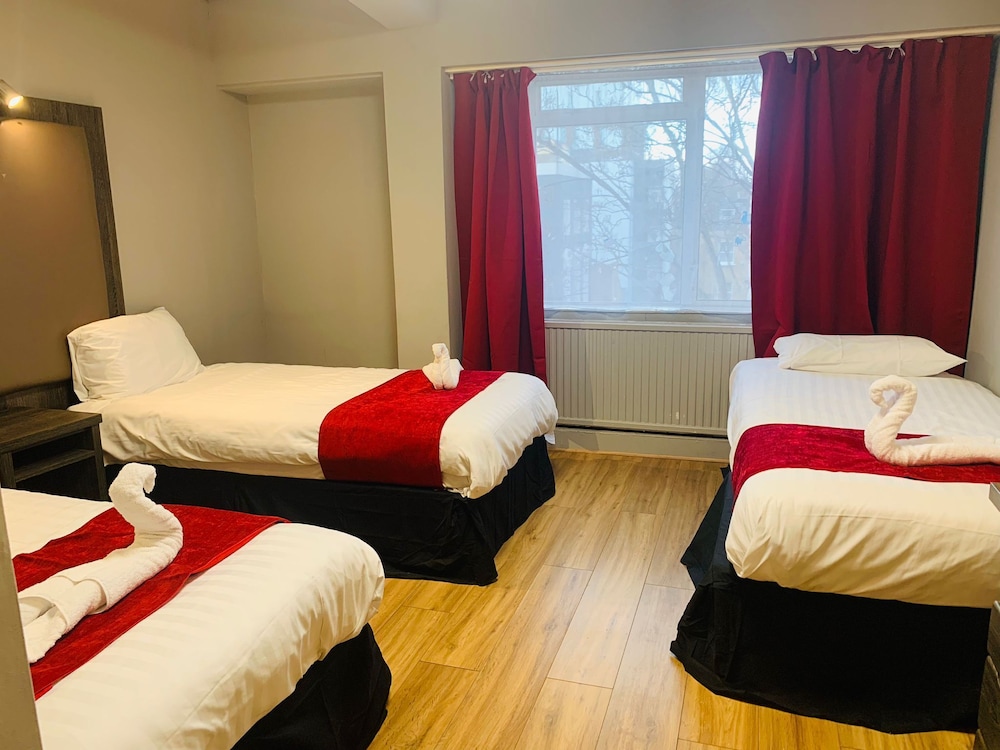 Lily Hotel 22/46